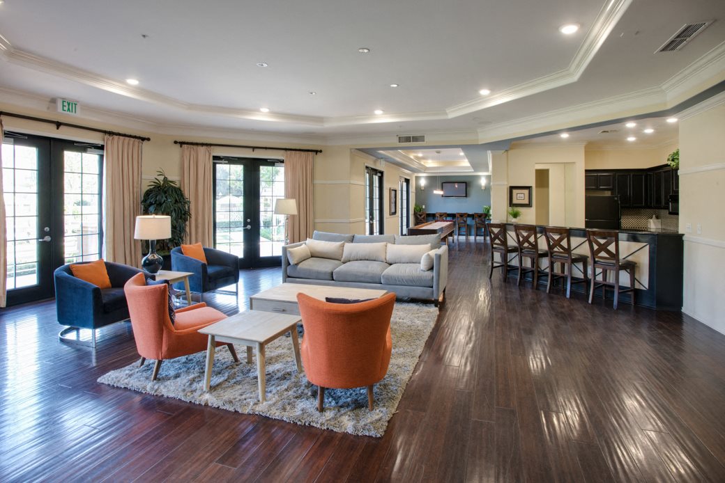 Pinnacle at MacArthur Place Apartments