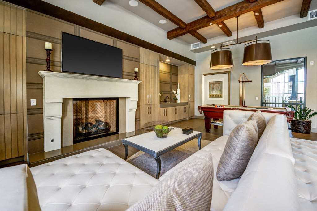 Carlyle Apartments