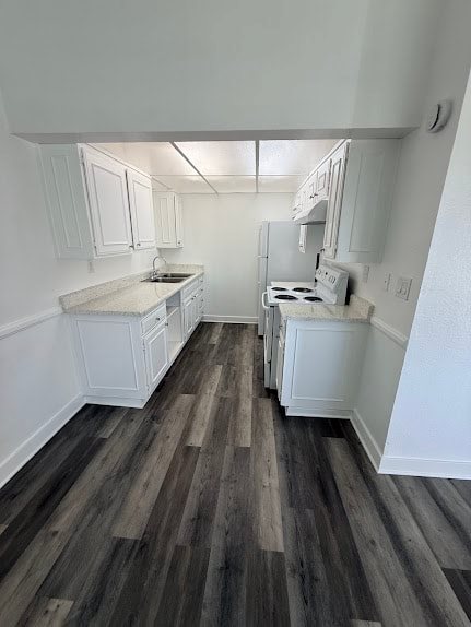 Villa La Quinta by La Quinta Apartments Inc.